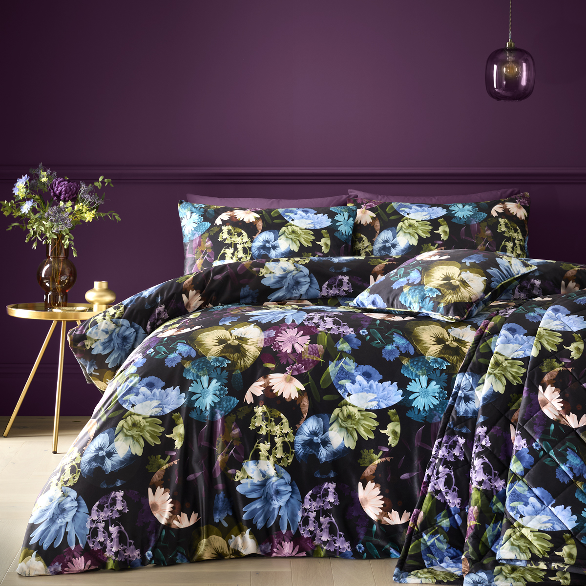 Alicia Black Floral Velvet Duvet Cover Set