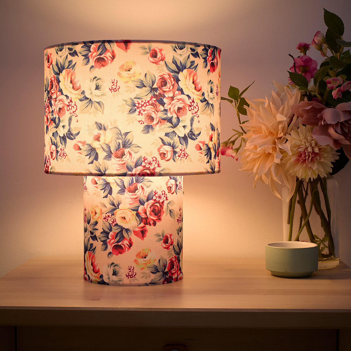 Kobe Rose Floral Table Lamp