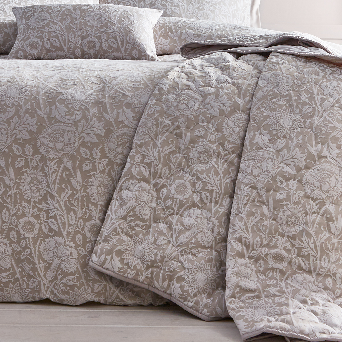 Lucia Natural Bedspread 200x230cm
