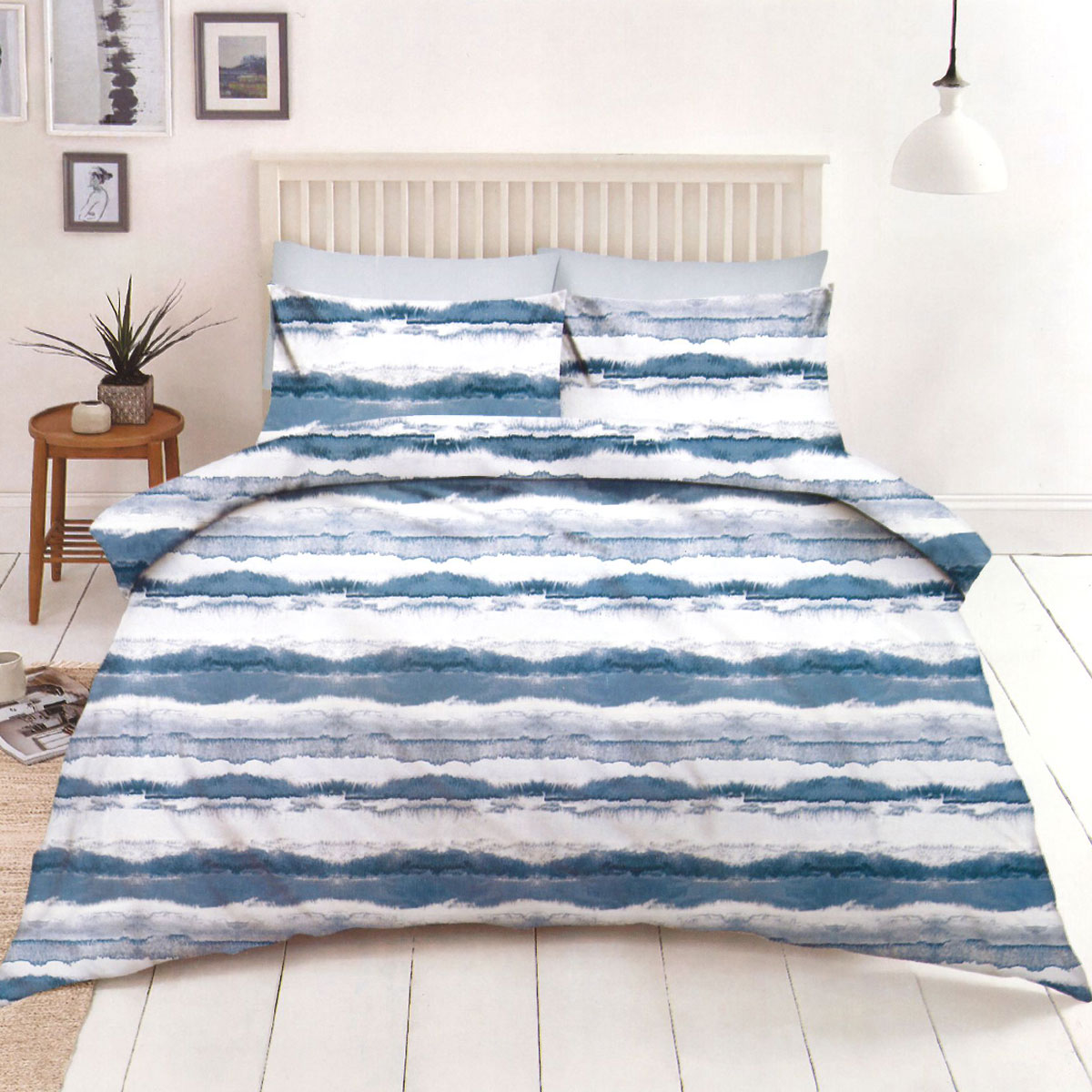 Mirage Navy Cotton Rich Duvet Cover Set