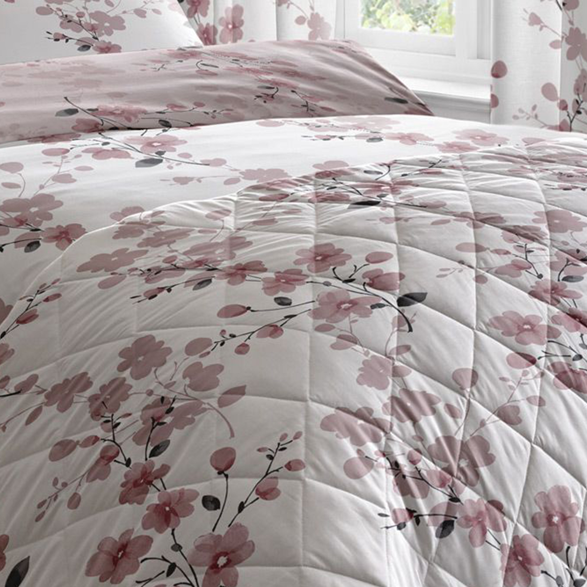 Nadia Blush Quilted Bedspread 200x230cm