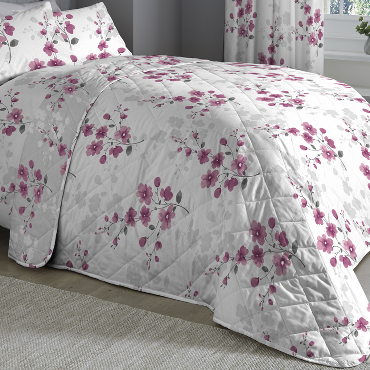 Nadia Plum Quilted Bedspread 200x230cm
