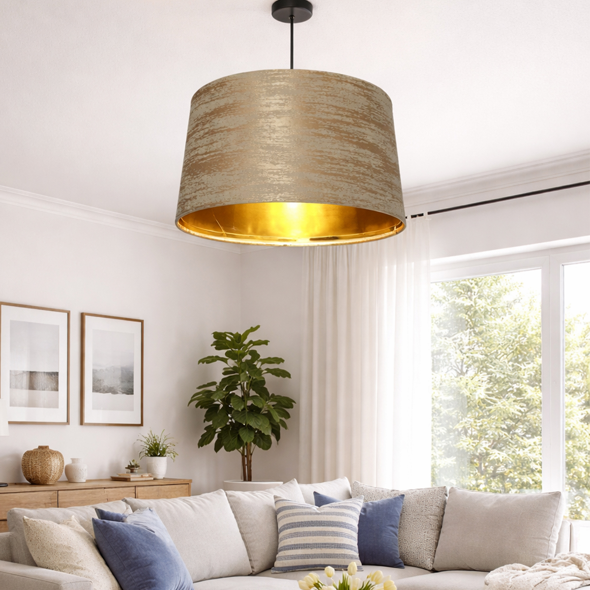 Windsor Natural and Gold Pendant