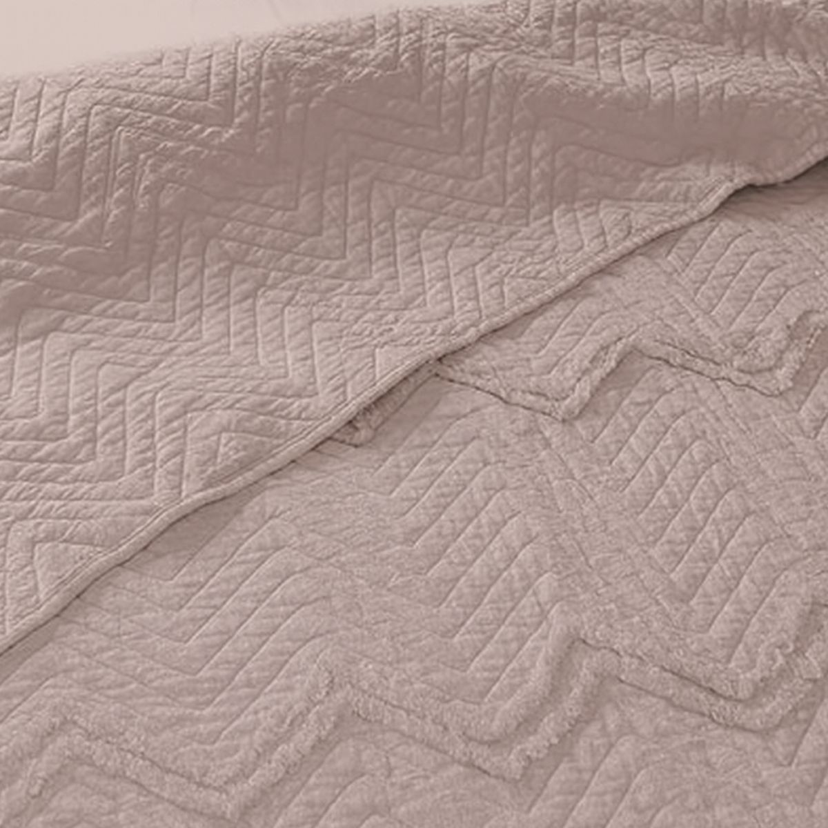 Zig Zag Blush Bedspread 150x200cm